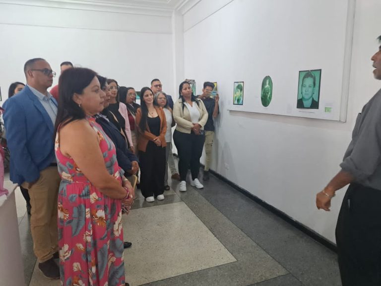 Inauguran galería fotográfica «Voz y Pulso de Nuestra Tierra» en Los Teques