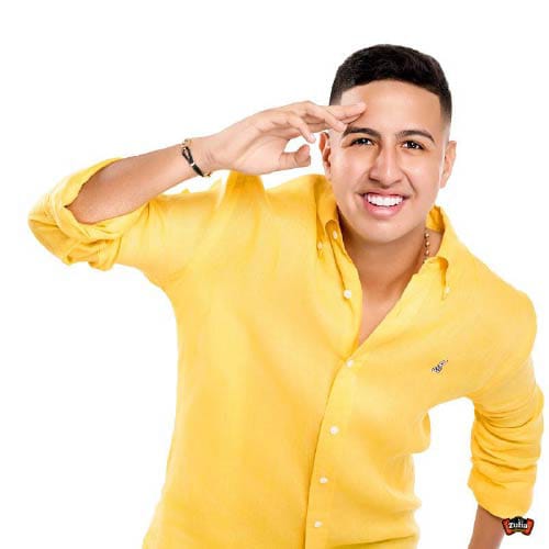 Martín Elías Jr. llega a Caracas para su primera firma de autógrafos: Un encuentro con el legado de «El Cacique»