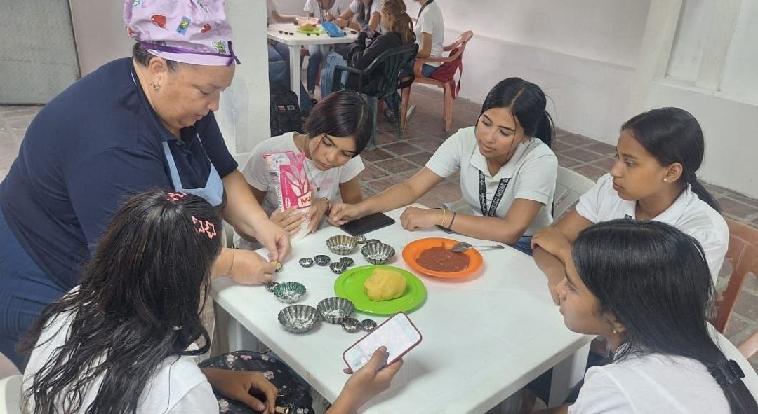 Miranda: Secretaría de Protección Social forma a jóvenes reposteros con talleres técnicos Guatire
