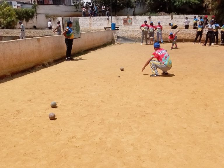 Guaicaipuro conquista el bronce en estadal de bolas criollas