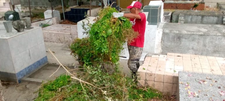 En Paz Castillo realizan jornada de limpieza de los camposantos