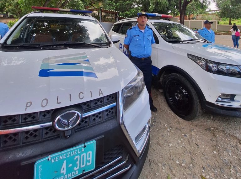 Policía de Miranda frena a dos hombres por violencia de género en Valles del Tuy