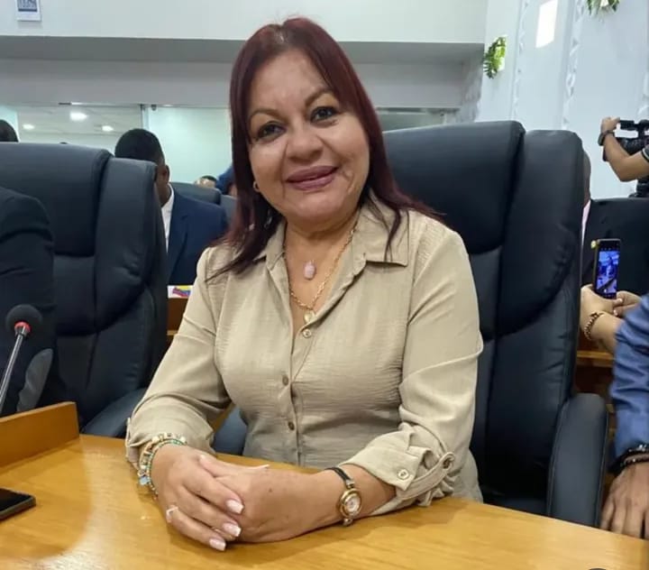 Miranda rinde honores a la Legisladora Isaura Pérez por un legado de entrega, amor y vocación social