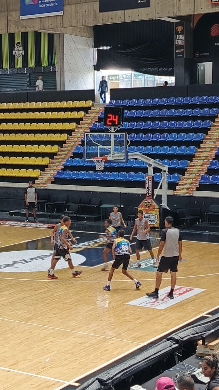 Baloncesto 3×3 de Guaicaipuro midió su poderío en la fase estadal de los Juegos Estudiantiles 2026