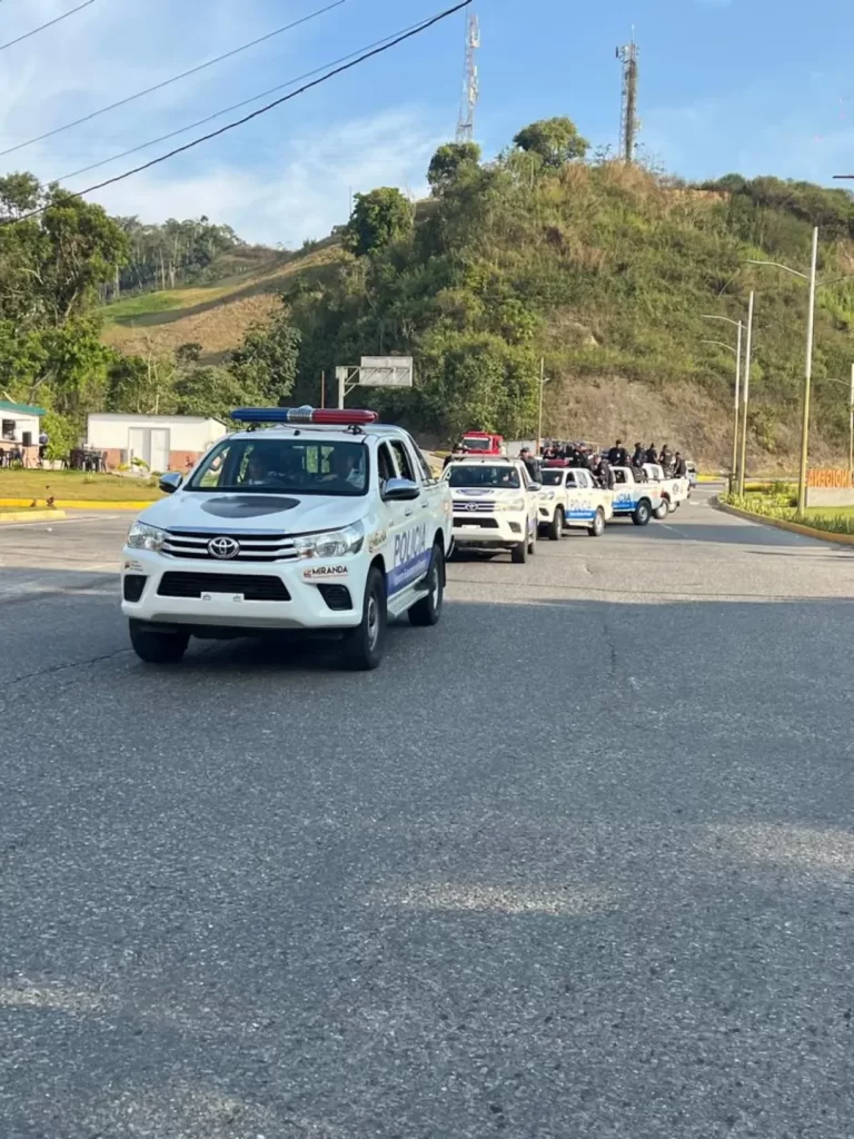 Tres arrestados  por posesión de sustancias ilícitas