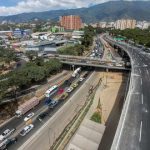Anuncian cierre preventivo de dos canales de la Autopista Valle-Coche