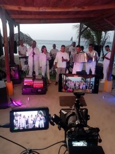 Entre melodías y el mar  «Oscarito Pérez celebró sus 35 años con un emotivo show en La Guaira»