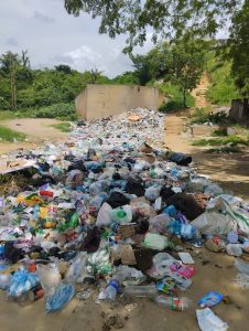 Vecinos de Santa Martha denuncian desatención en la recolección de basura en Ocumare