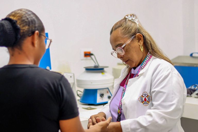 Voluntarios de Higuerote donan sangre para salvar vidas
