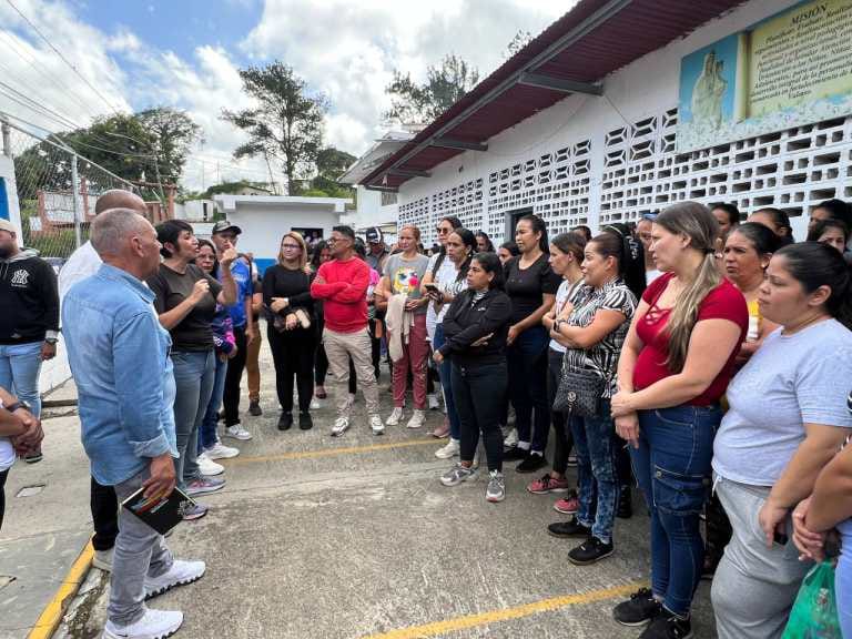 Inician evaluación técnica en escuela de Paracotos tras el doble terremoto del 24 de junio