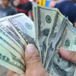Llegan a Venezuela las primeras remesas de dólares en efectivo