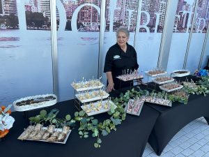 «Las Manos de Mi Madre» La Abogado y Chef venezolana Marianna Montanaro presenta un libro que convierte las recetas en un legado de amor y tradición