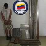 Poliguaicaipuro pescó a delincuente que hurtaba materiales de reparación del Puente Castro