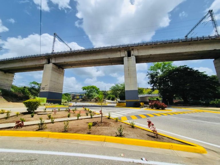 Transformación de Charallave se fortalece con renovación de obras públicas