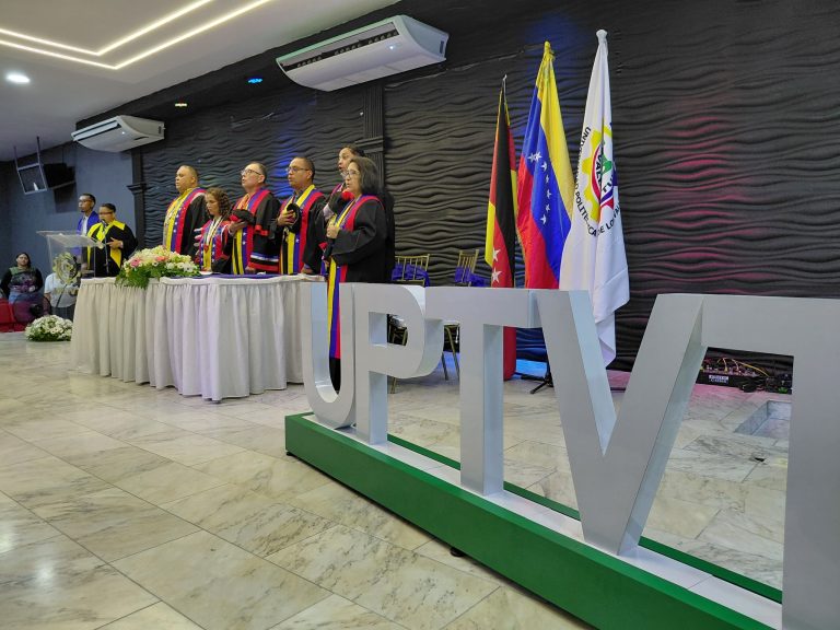 UPT Valles del Tuy celebró Acto de Grado con 400 nuevos profesionales al servicio del país.