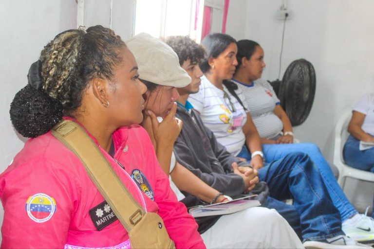 Realizan taller de violencia de género dirigido a las mujeres del municipio Tomás Lander