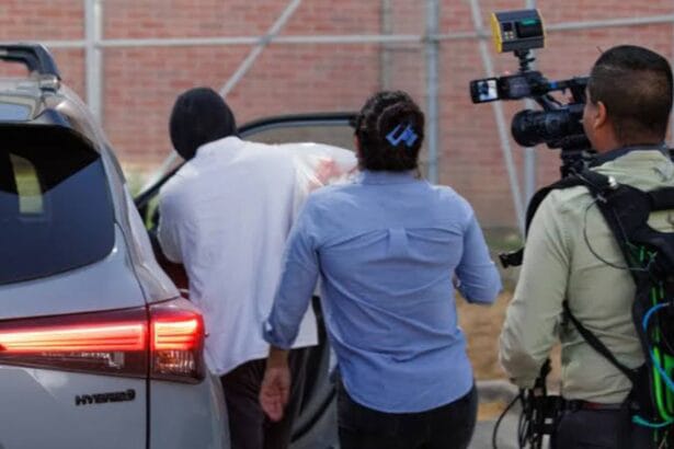 Agente del ICE que fue acusado de disparar a un venezolano se declaró «no culpable» de mentir en el caso