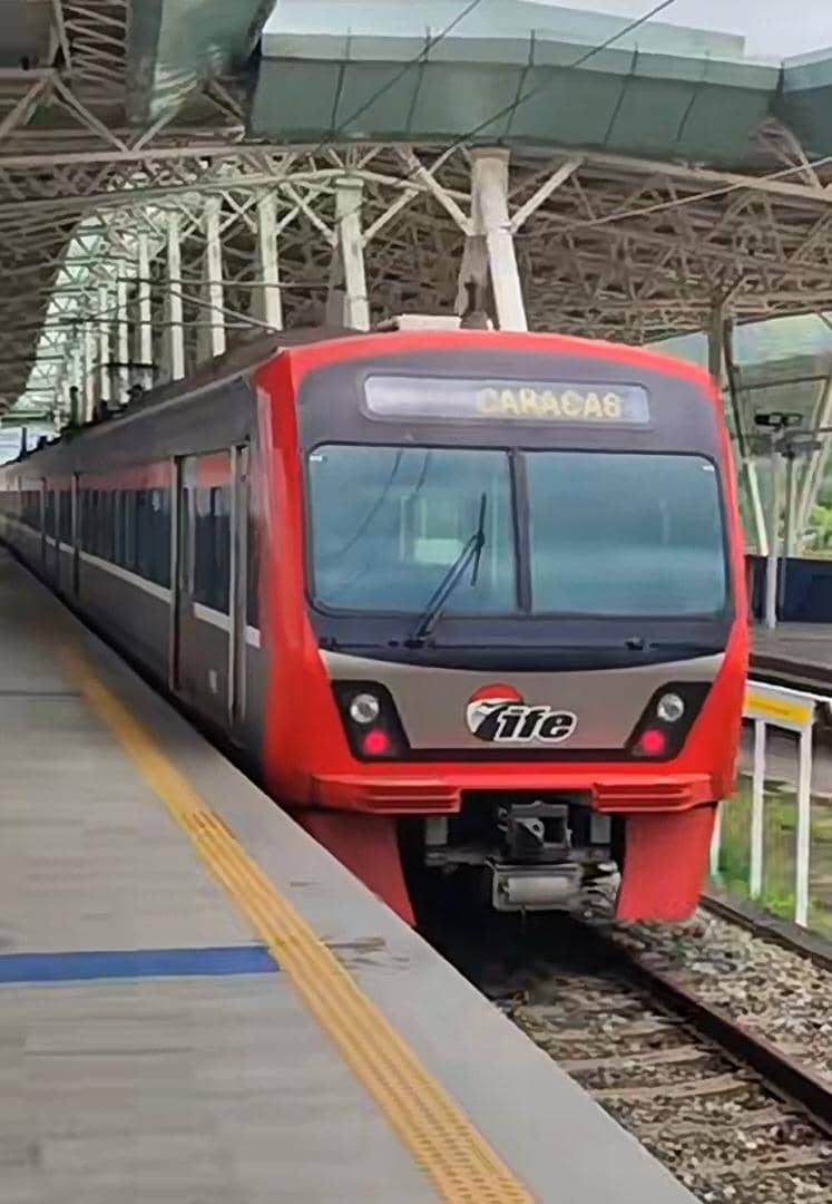 IFE impulsa la digitalización del transporte ferroviario con la plataforma » En la parada»