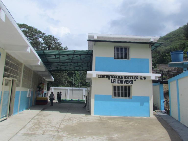 Renovado colegio Concentración Escolar La Chivera en Charallave