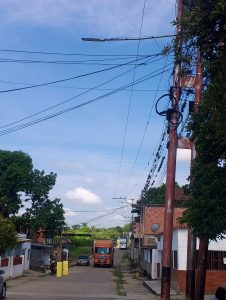 Vecinos de El Habanero exigen plan de iluminación urgente tras cuatro meses de oscuridad total