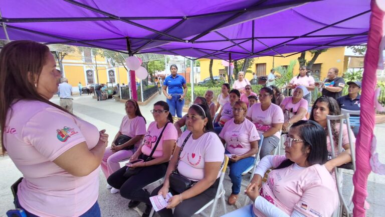 Arranca el Mes Rosa con una campaña de concientización y atención integral para la prevención del cáncer de mama en Paz Castillo