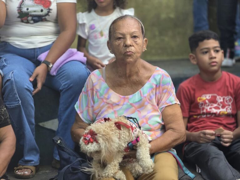 Multitudinaria caminata en Santa Lucía reafirma el compromiso con el bienestar animal y la protección de la naturaleza