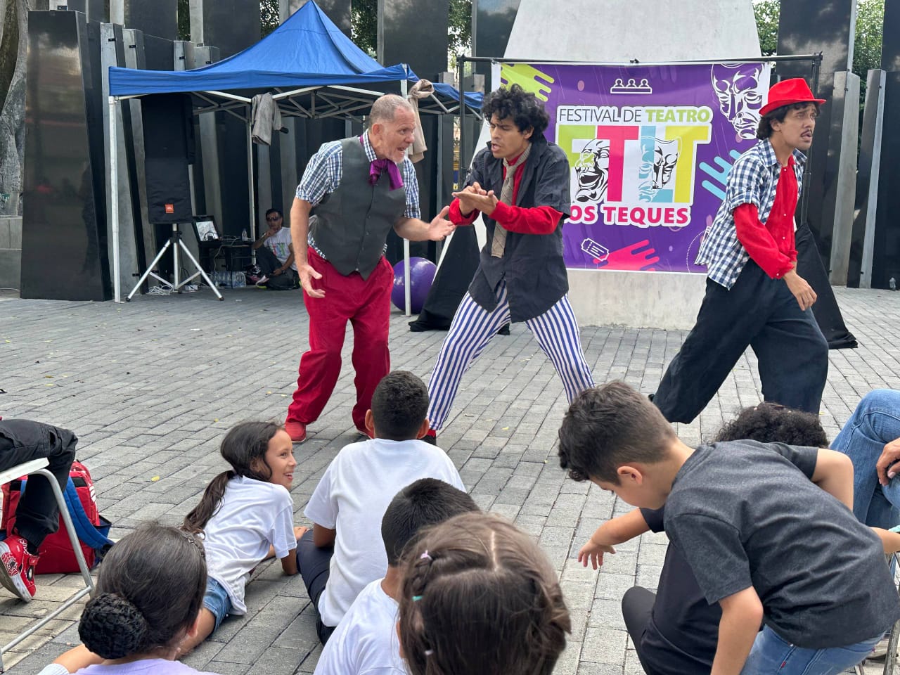 Tequeños disfrutaron del teatro en los espacios públicos de la ciudad