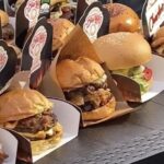 El Burger Fest Barquisimeto 2026 congregó a 15 restaurantes en la terraza del Trinitarias Suites en busca de la mejor hamburguesa